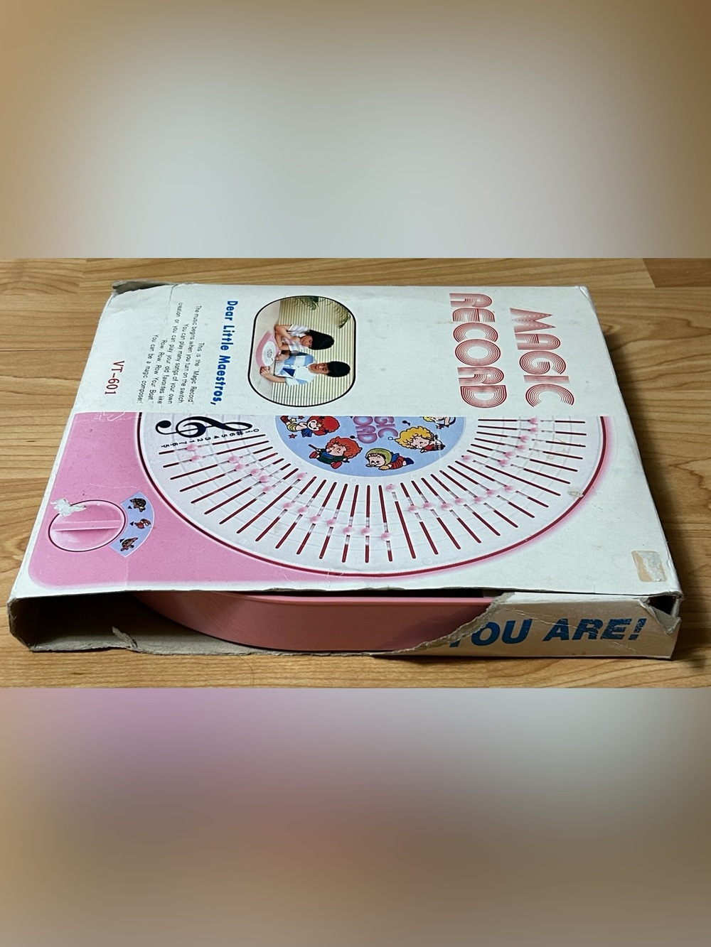 Vintage Magic Record Music Box Turntable - Picture 5 of 10